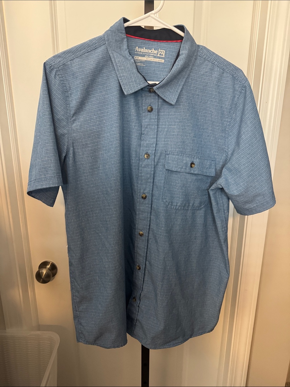 Avalanche Men's Short-Sleeve Button-Down Shirt — Light Blue
